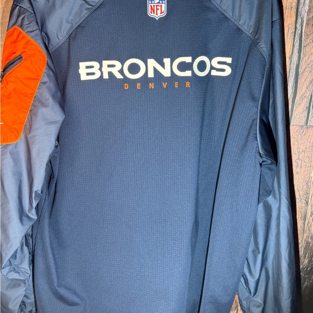 Dri-FIT Navy Blue Pullover - Picture 4 of 6